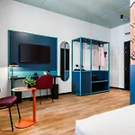 Cx Crocetta Hostel *